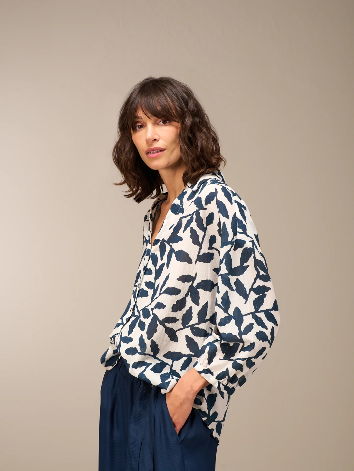 Bluse mit Knopfleiste - Image 4
