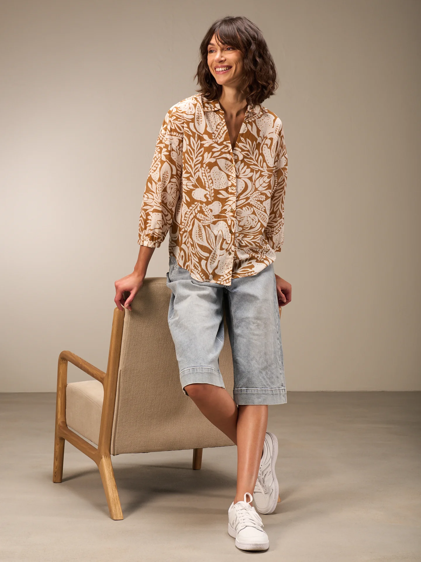 Bluse mit Knopfleiste - Image 7