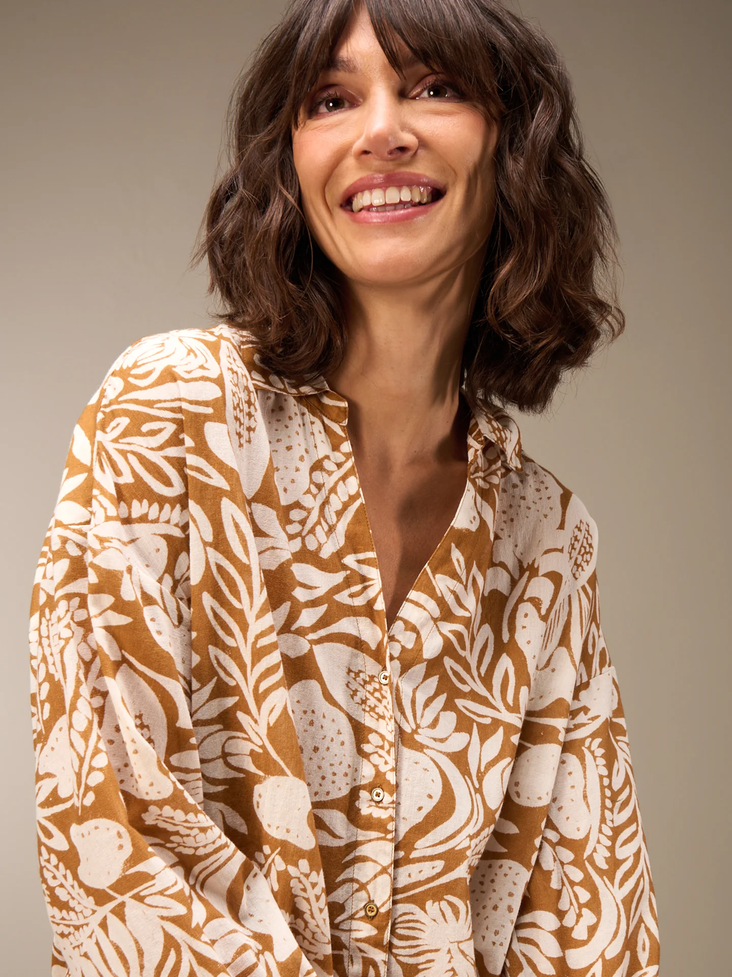 Bluse mit Knopfleiste - Image 8