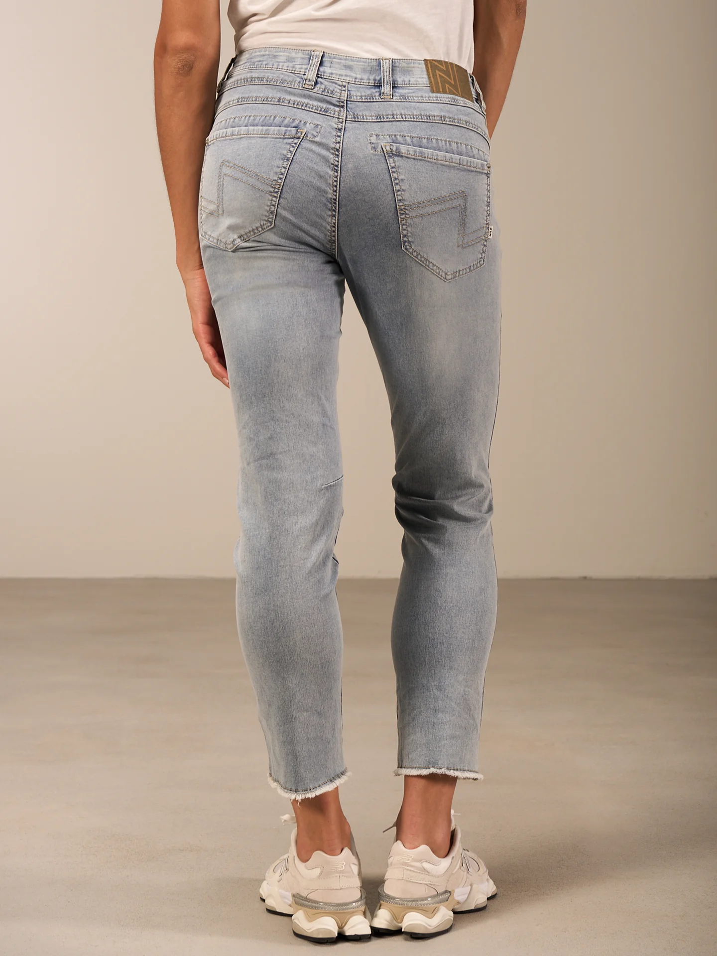 Jeans Tapered - Image 4